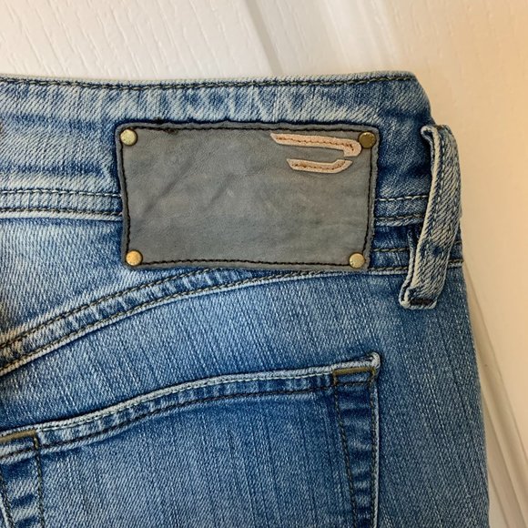 Diesel Matic Low-Rise Skinny Jeans in Wash 008HG (Waist 29"/length 32") - Picture 6 of 10